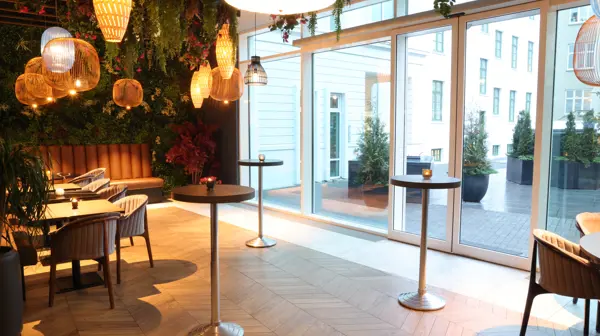 54367324244 96Fefa98d7 O