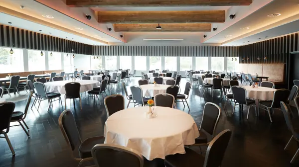 37832322836 D3db3b4748 O