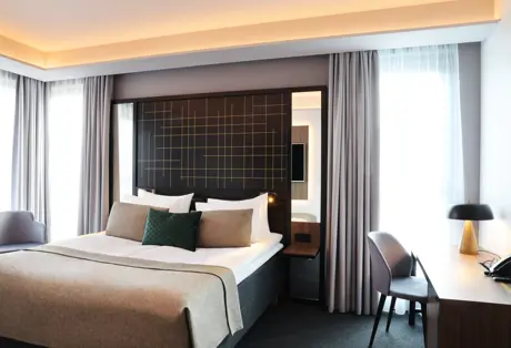 Hotel Reykjavík Saga Deluxe Double Room 