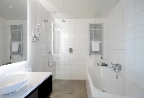Fosshotel Reykjavik Tower Suite Bathroom