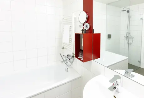 Fosshotel Reykjavik Tower View Double or Twin Room Bathroom