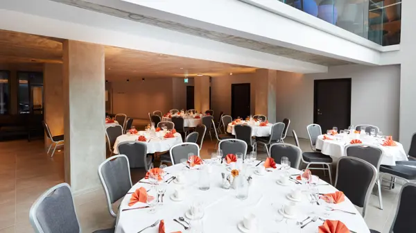 37881191801 087E71efe2 O