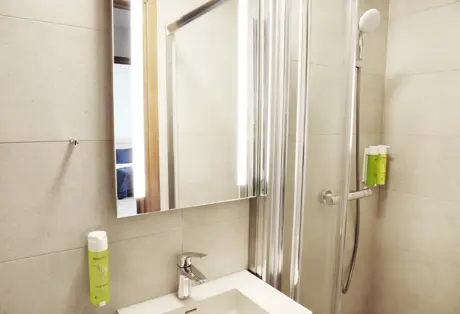 Fosshotel Reykholt Family Room Bathroom Interconnecting Room