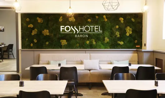 Fosshotel Barón breakfast room 