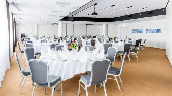 Gullfoss at Fosshotel Reykjavík