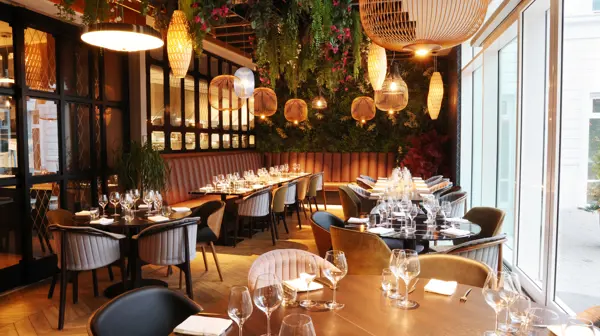 54367322109 95Aaf56e2c 6K