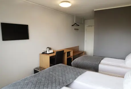Fosshotel Núpar Triple Room