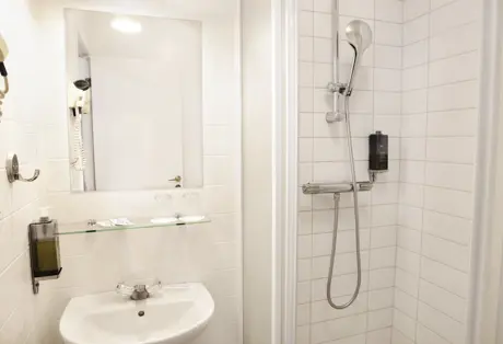 Historical Themed Double Bathroom