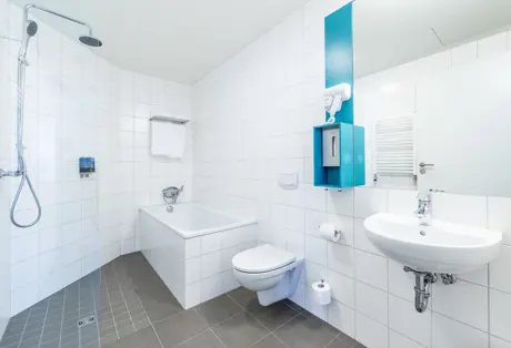 Fosshotel Reykjavik Deluxe Bathroom